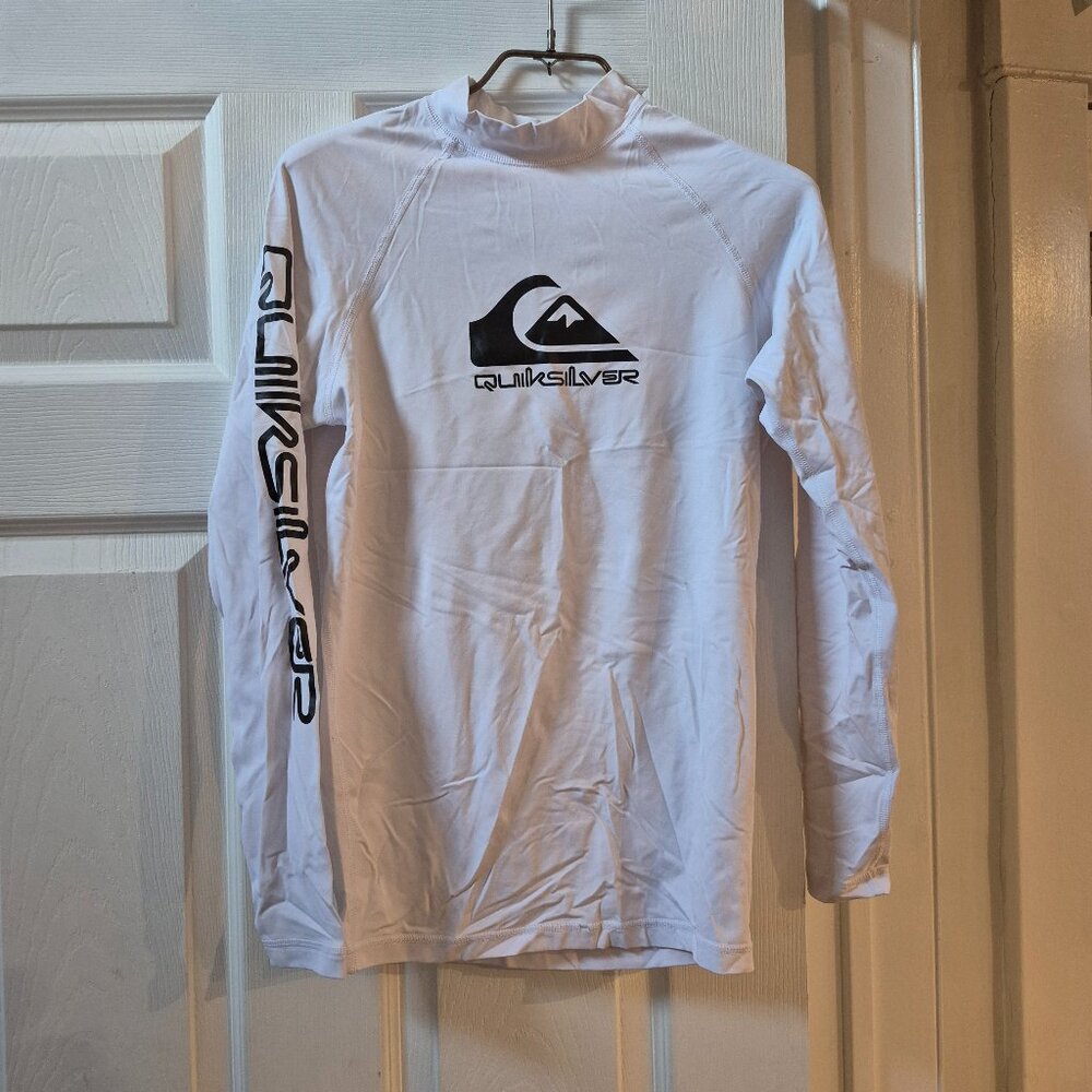 QUIKSILVER EXERCISE SHIRT MEN'S SIZE MEDIUM